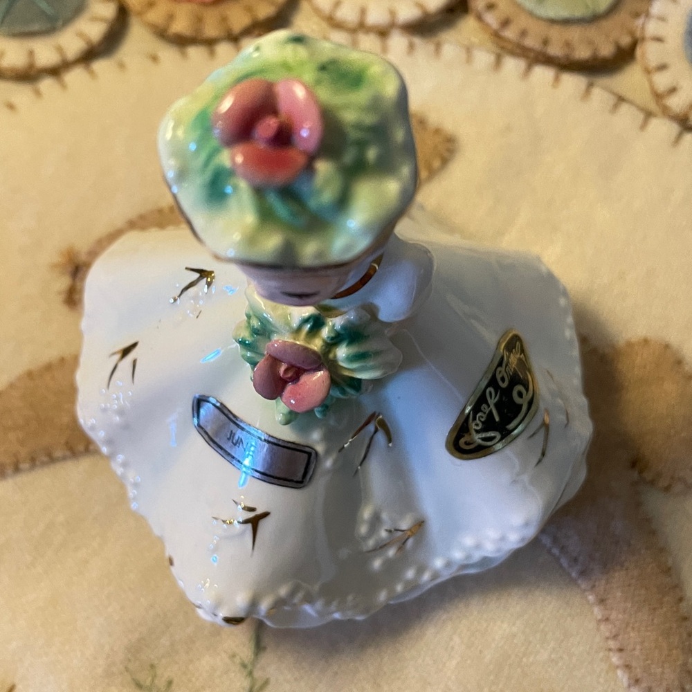 Vintage Josef Originals JUNE Doll of the Month Figurine Bride - Picture 9 of 10